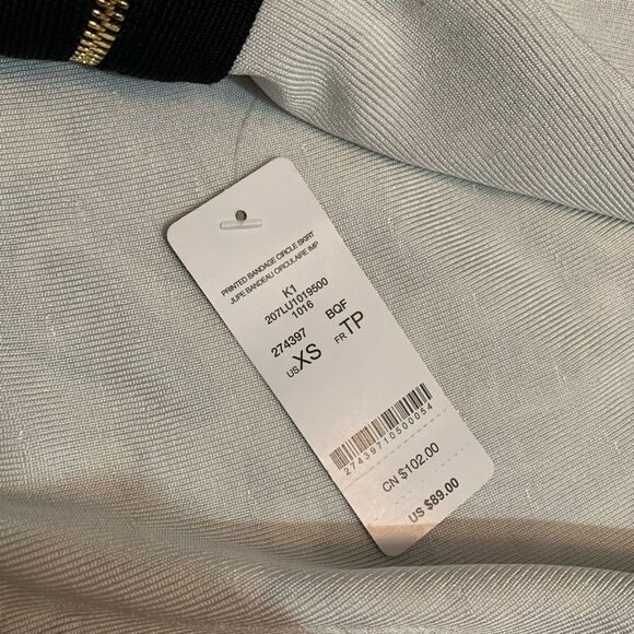 — BEBE — NWT gorgeous floral printed bandage skirt - Picture 4 of 5